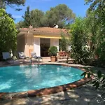Maison Familiale A La *