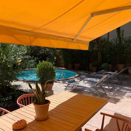 Villa Maison Familiale A La *