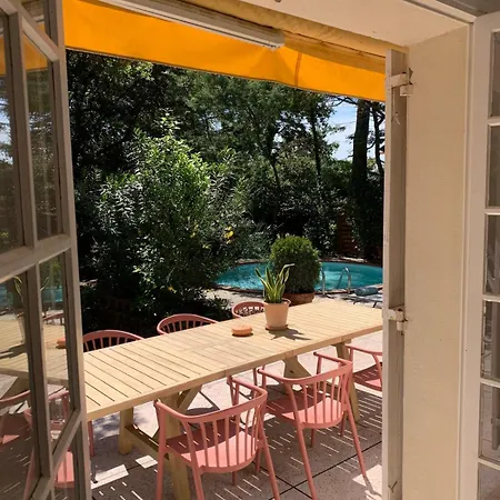 Maison Familiale A La Villa *