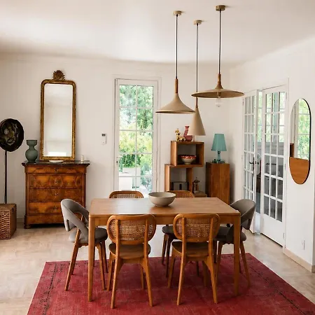 Maison Familiale A La Villa